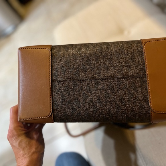 Michael Kors Purse - Picture 10 of 15